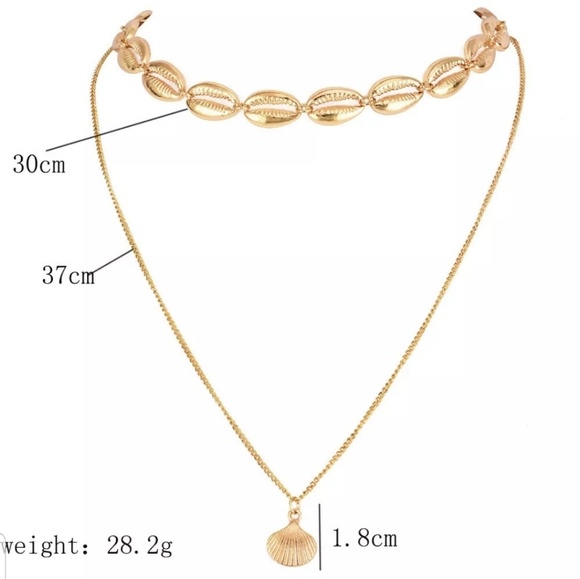 2 Layer Shell Scallop Pendant Necklace Gold Color - Picture 4 of 5
